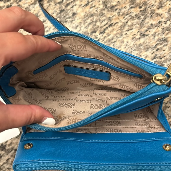 Michael Kors Pebbled Blue Leather Wallet Crossbody Bag - Picture 5 of 6